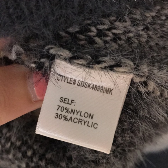 4SI3NNA Sweater - Picture 3 of 5